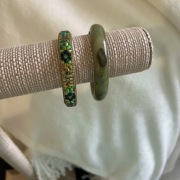 Jewelry - Jade ❗️ bracelet and rhinestone set